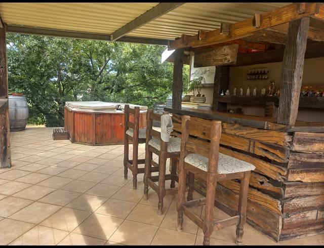 3 BEDROOM FREEHOLD FOR SALE IN RENSBURG